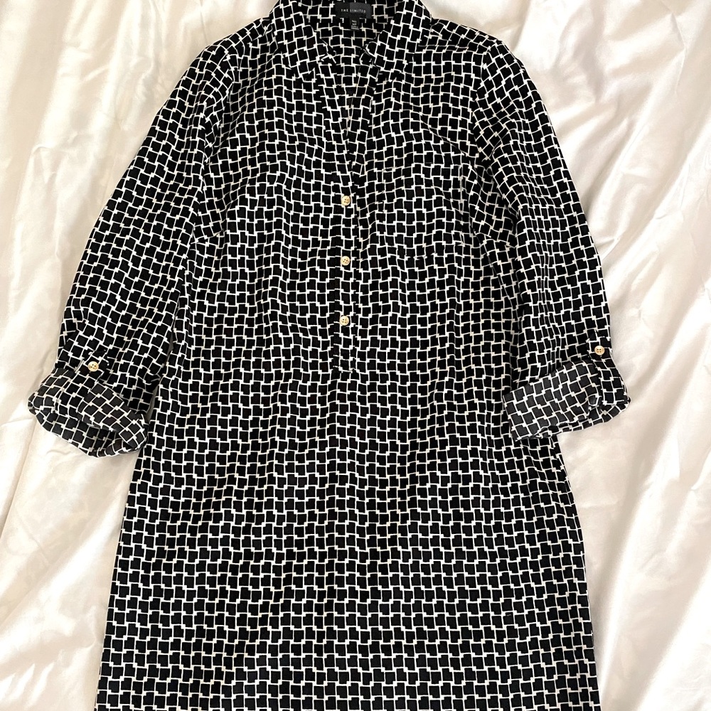 The limited shirt dress in size medium tall.